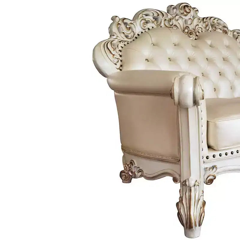 Canapé traditionnel 70" en finition champagne et perle antique