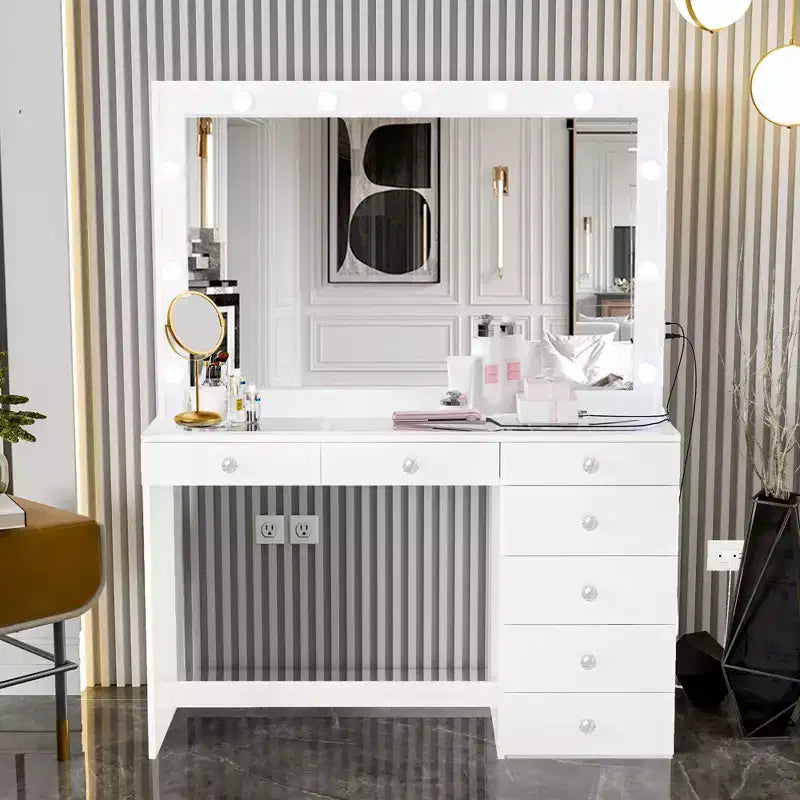 Coiffeuse de maquillage lumineuse avec 7 tiroirs, prises de courant et ports USB