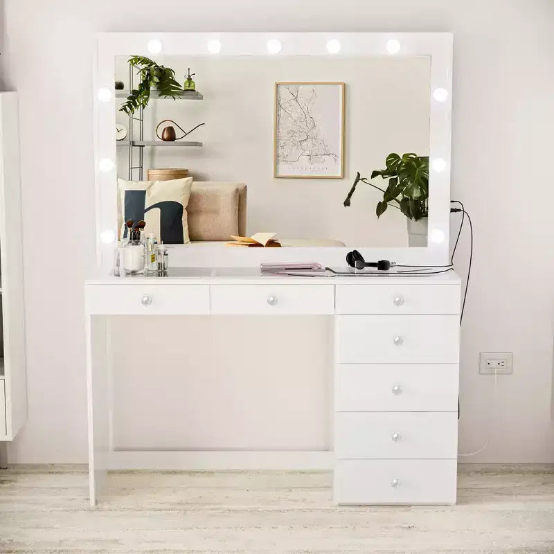Coiffeuse de maquillage lumineuse avec 7 tiroirs, prises de courant et ports USB