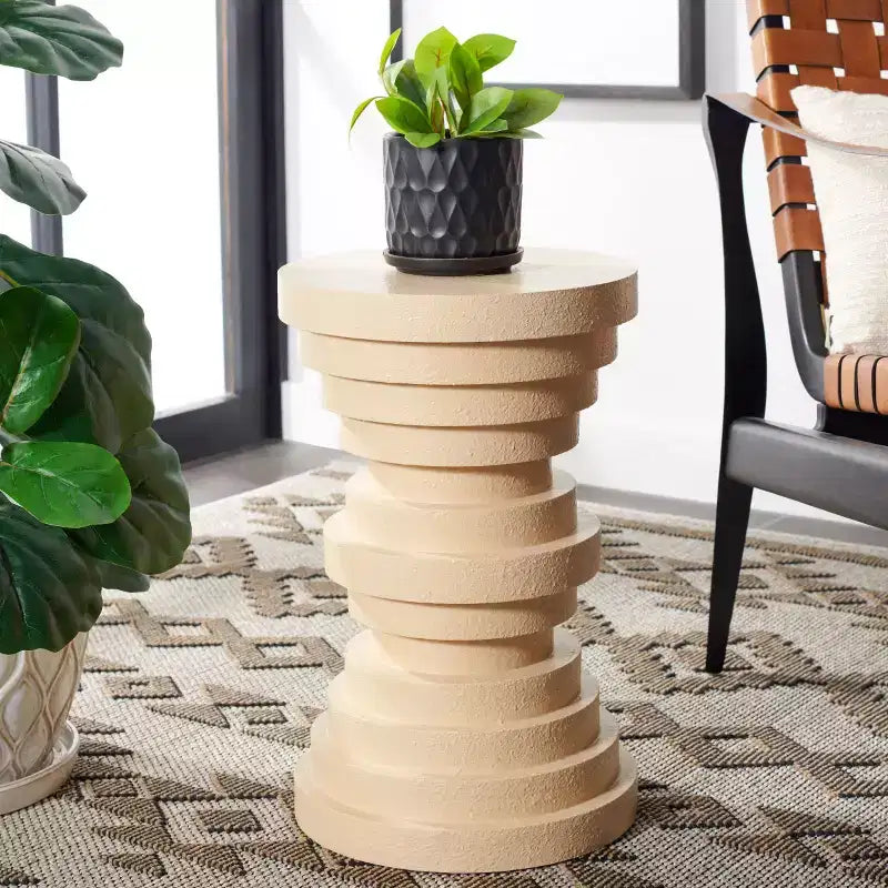 Table d'appoint sculpturale ronde – Design à disques superposés, jaune, MDF