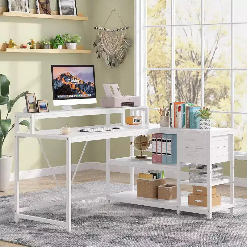 Bureau d'angle informatique