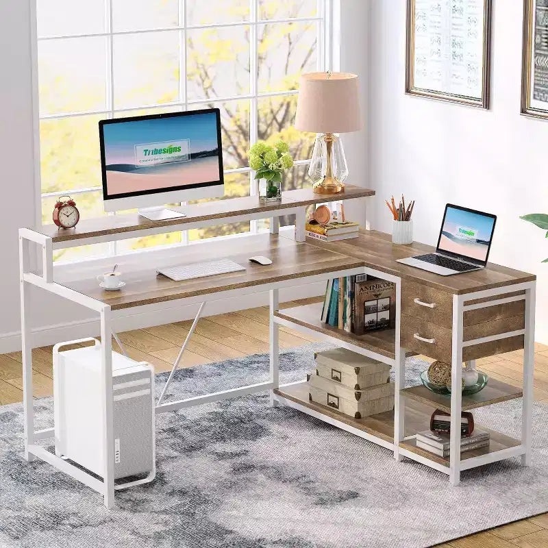Bureau d'angle informatique
