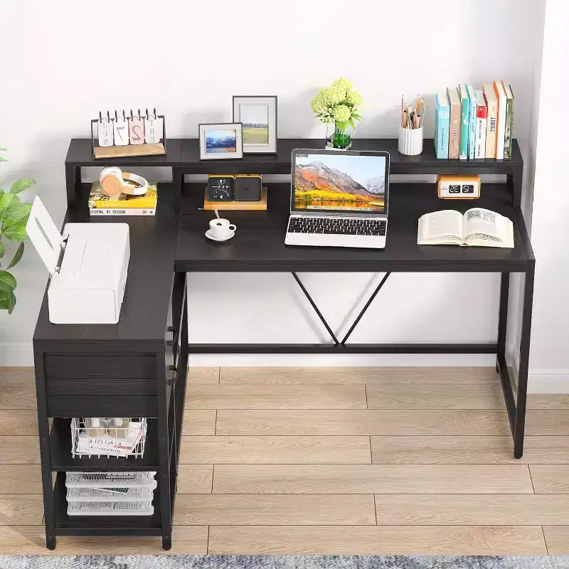 Bureau d'angle informatique
