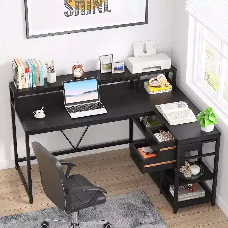 Bureau d'angle informatique