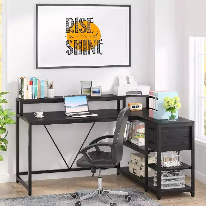 Bureau d'angle informatique