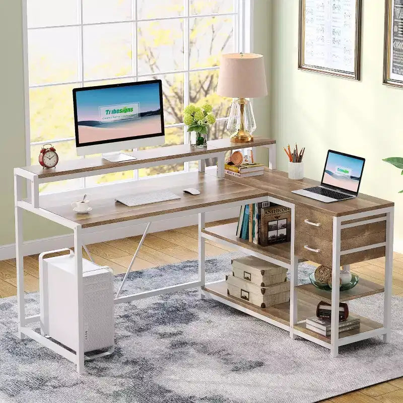 Bureau d'angle informatique